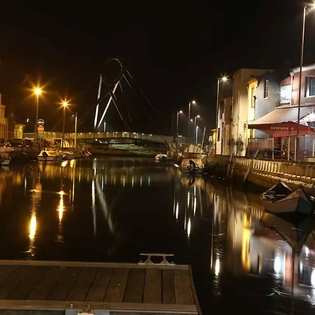 Aveiro's Dock Apartman