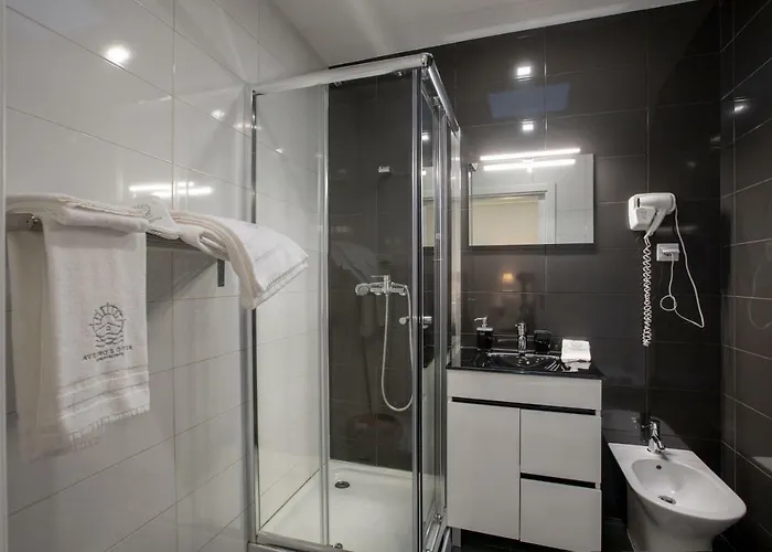 Aveiro's Dock * Aveiro